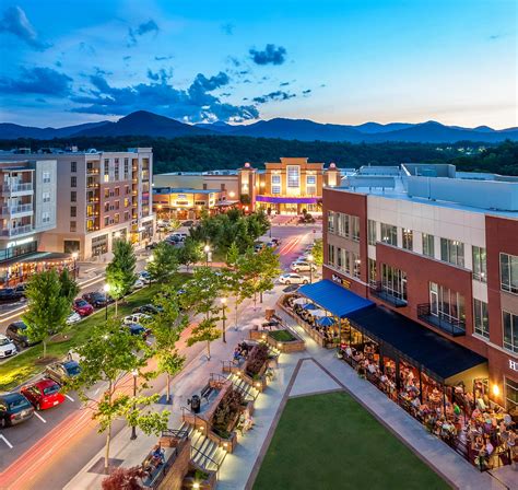 Biltmore park town square - Biltmore Park is the largest mixed-use community in Asheville outside of downtown. A deeper dive into Biltmore Park’s Town Square. Biltmore Park’s modern 42-acre Town Square was designed with an innovative urban concept to serve one of the fastest growing areas of town with walkable …